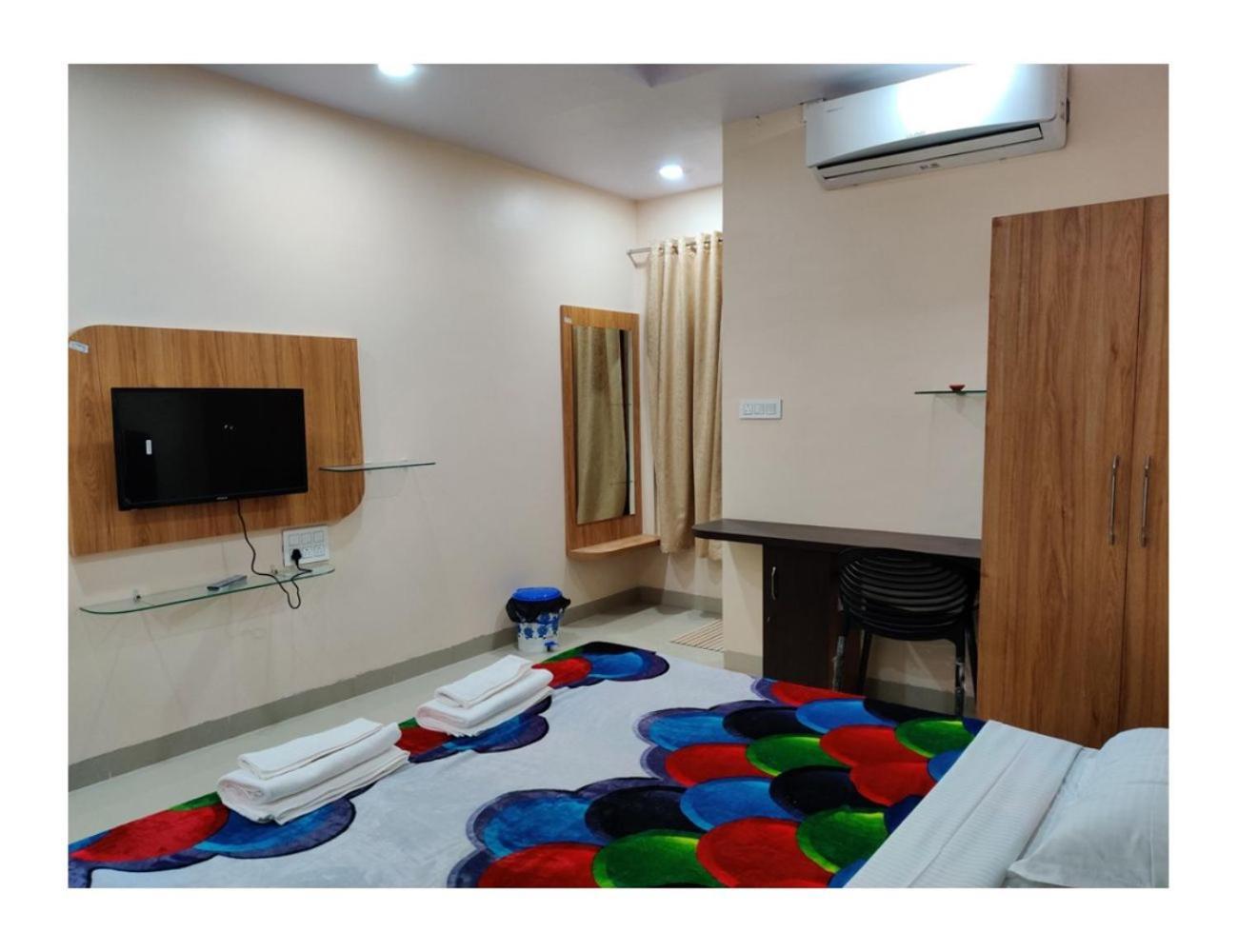Hotel Pragati, Chanderi, Mp Esterno foto